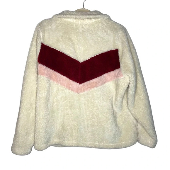 TORRID Faux Fur Sherpa Zip Up Jacket Cream Red Chevron Size 1X - Picture 13 of 16